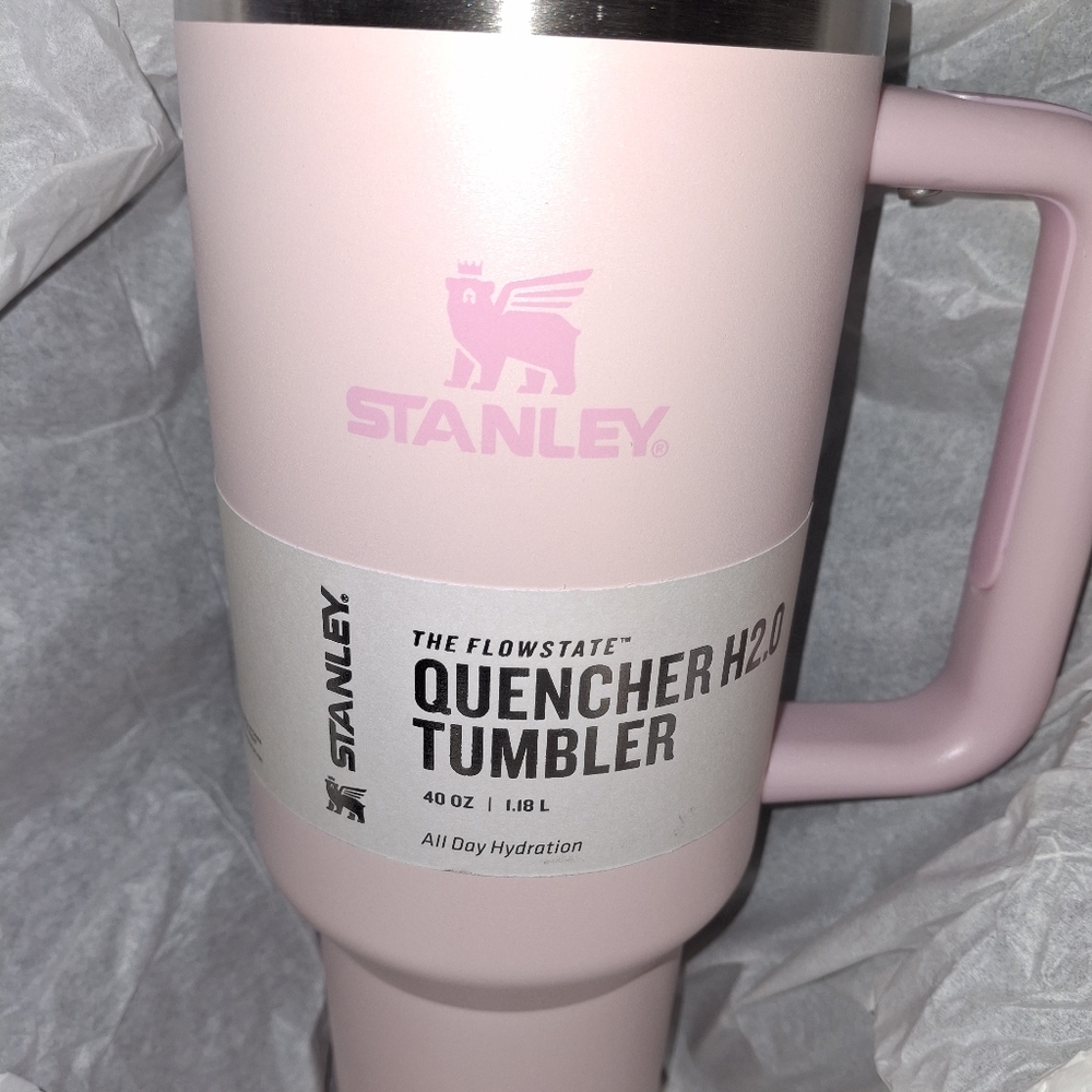 Stanley Pink Cherry Blossom 40oz FlowState Quencher Tumbler